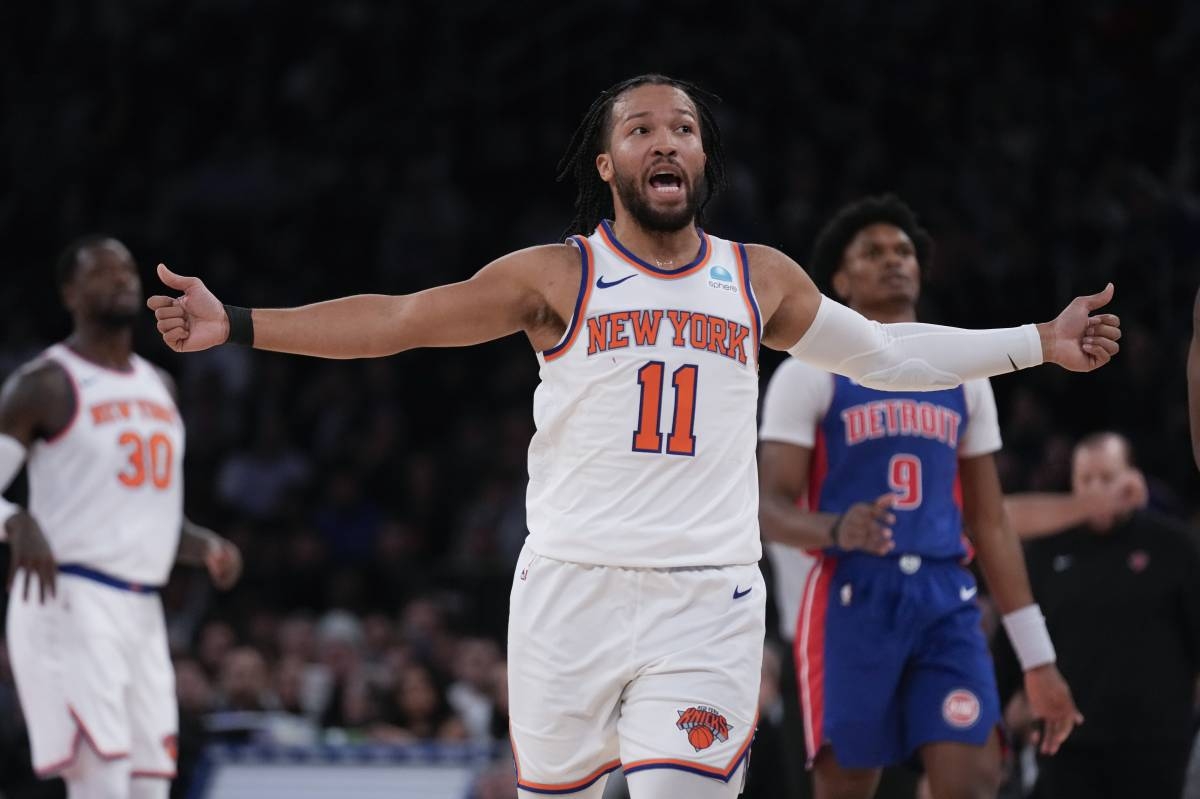 New York Knicks' Jalen Brunson reacts during the first half of an NBA basketball game against the Detroit Pistons, Thursday, Nov. 30, 2023, in New York. AP PHOTO