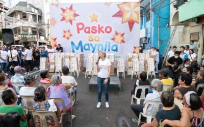 Manila City Hall Distributes Christmas Gifts to Residents Mayor Maria Sheila Lacuna-Pangan. Photo from Manila Public Information Office Facebook