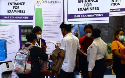 Livestream of 2023 Bar Exam Results by SC Bar examinees are seen arriving as early as 4am at the drop-off area of San Beda and the University of Santo Tomas Manila, on 17 September 2023.(PHOTO: MIKE ALQUINTO)