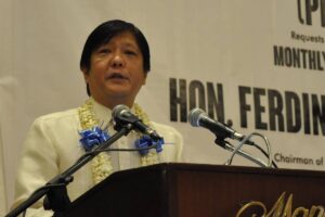 Sen. Ferdinand "Bongbong" Marcos, Jr. speaks in front of guests and Philconsa members on July 30 at the monthly membership meeting of Philippine Constitution Association in Manila Hotel. photo by: BONG RANES
