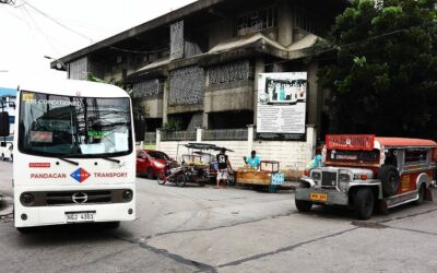 No Deadline Extension for Consolidation of PUVs, Says Marcos In this file photo A modern public utility vehicle (MPUV) and traditional passenger jeep (PUJ) are seen waiting for passengers at the corner of Leon Guinto Street in Manila. PHOTO BY MIKE ALQUINTO