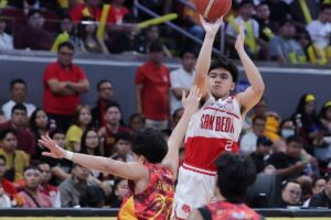 San Beda's Jacob Cortez tries to score against Mapua's Jeco Bancale during the NCAA Season 99 men's basketball finals game 2 at the Mall of Asia Arena in Pasay, December 10, 2023. Photo by Rio Deluvio