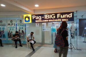 NEW HIGH Photo taken on Feb. 2, 2022 show beneficiaries line up at a Pag-IBIG Fund satellite office in Makati City. Pag-IBIG Fund announced on Wednesday, Oct. 11, 2023, that home loan releases in the last three quarters hit P88.30 billion. PHOTO BY AARON RONQUILLO