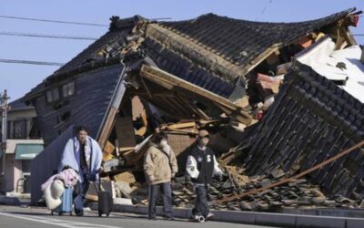 No Filipinos Injured in Magnitude 7.5 Quake in Japan A man carries his belongings past a collapsed house following an earthquake in Wajima, Ishikawa prefecture, Japan Tuesday, Jan. 2, 2024. A series of powerful earthquakes hit western Japan, damaging buildings, vehicles and boats, with officials warning people in some areas on Tuesday to stay away from their homes because of a risk of more strong quakes. (Kyodo News via AP)(Kyodo News via AP)