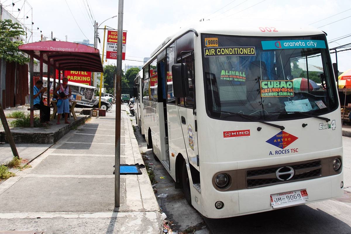 Passengers seen in roces-cubao modern jeep station along Roces. Avenue in Quezon city. Photo by John Orven Verdote