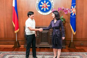 President Ferdinand Marcos Jr. welcomes German Federal Foreign Minister Annalena Baerbock during a courtesy call at Malacañan Palace in Manila on Thursday, Jan. 11, 2024. PPA POOL PHOTOS