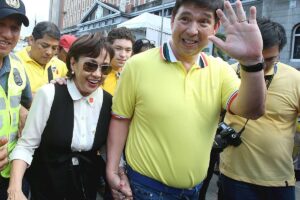 Back in the limelight File photo shows former senator Ralph Recto and his wife former Batangas governor Vilma Santos. Photo by Rene H.Dilan