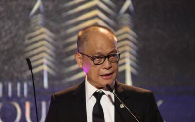 Photo By: J. GERARD SEGUIA
Sec. Benjamin Diokno of the Department of Budget and Management giving the keynote speech of the Outlook 2018 at Shangrila, Makati.