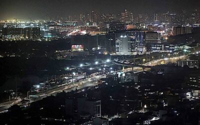 CITY LIGHTS Lights illuminate a major road in Metro Manila, whose vehicular traffic has been judged the worst in the world for a metro area. PHOTO BY RIO DELUVIO