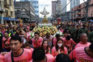 STO. NINO PROCESSION Devotees of the Sto. Nino celebrate the Feast of the Child Jesus in Tondo, Manila on Saturday, Jan. 20, 2024. Before this, Manila police announced the closure of several roads in the city and advised motorists to take alternate routes. PHOTO BY RENE H. DILAN