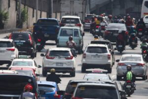 Vehicles can be seen at EDSA Kamuning in Quezon City on January 15, 2024. Metro Manila had the slowest travel time among 387 metropolitan areas in 55 countries, according to Dutch navigation and digital mapping group TomTom. PHOTO BY JOHN ORVEN VERDOTE
