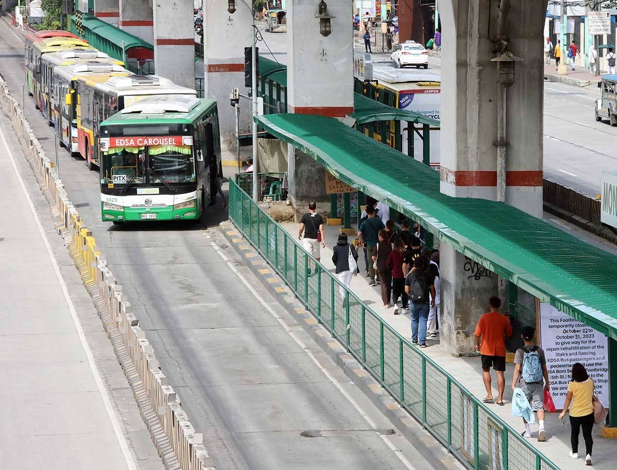 EDSA bus carousel lane