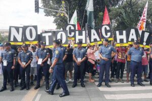 Monday rally Members of various groups gathered at the House of Representatives on Monday, Jan. 22, 2024, to show their opposition to Charter change. PHOTO BY ISMAEL DE JUAN