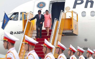 VIETNAM VISIT President Ferdinand Marcos Jr. and First Lady Marie Louise ‘Liza’ Araneta-Marcos arrive at the Noi Bai International Airport in Hanoi, Vietnam, on Monday, Jan. 29, 2024. CONTRIBUTED PHOTO