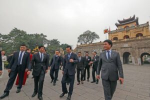 Marcos back in Manila after state visit to Vietnam