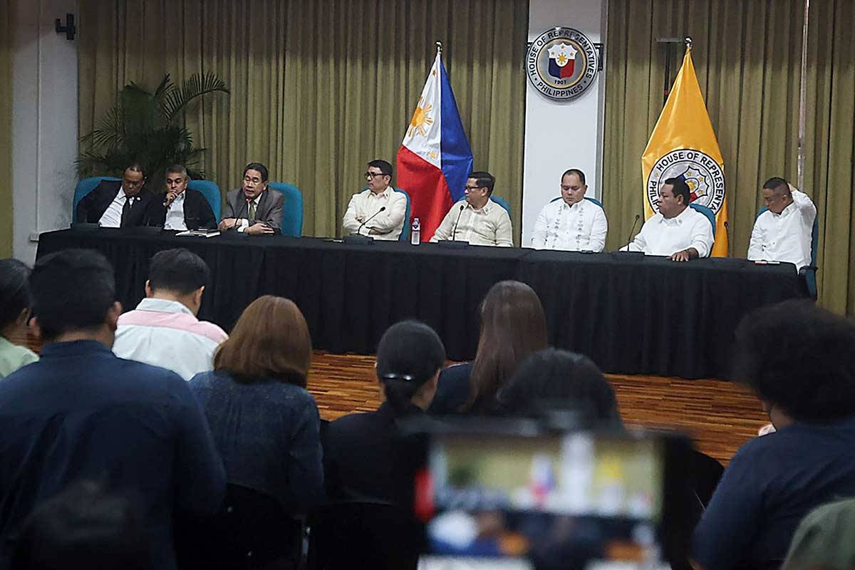 SHOW OF SOLIDARITY Members of the House of Representatives Committee on Constitutional Amendments Camiguin Rep. Jurdin Jesus Romualdo, Surigao del Norte Rep. Robert Ace Barbers, Cagayan de Oro Rep. Rufus Rodriguez, Senior Deputy Speaker and Pampanga Rep. Aurelio Gonzales Jr., House Majority Leader and Zamboanga Rep. Manuel Jose Dalipe, Deputy Speaker and Quezon Rep. David Suarez, Rizal Rep. Michael John Duavit, and Bataan Rep. Albert Garcia announce on Wednesday, Jan. 31, 2024, that a resolution will be passed on Monday, February 5, expressing support for Speaker Ferdinand Martin Romualdez. They also expressed their indignation over the Senate’s alleged violation of the principle of interparliamentary courtesy in the ongoing conflict over the people’s initiative campaign to amend the 1987 Constitution. PHOTO BY JOHN ORVEN VERDOTE