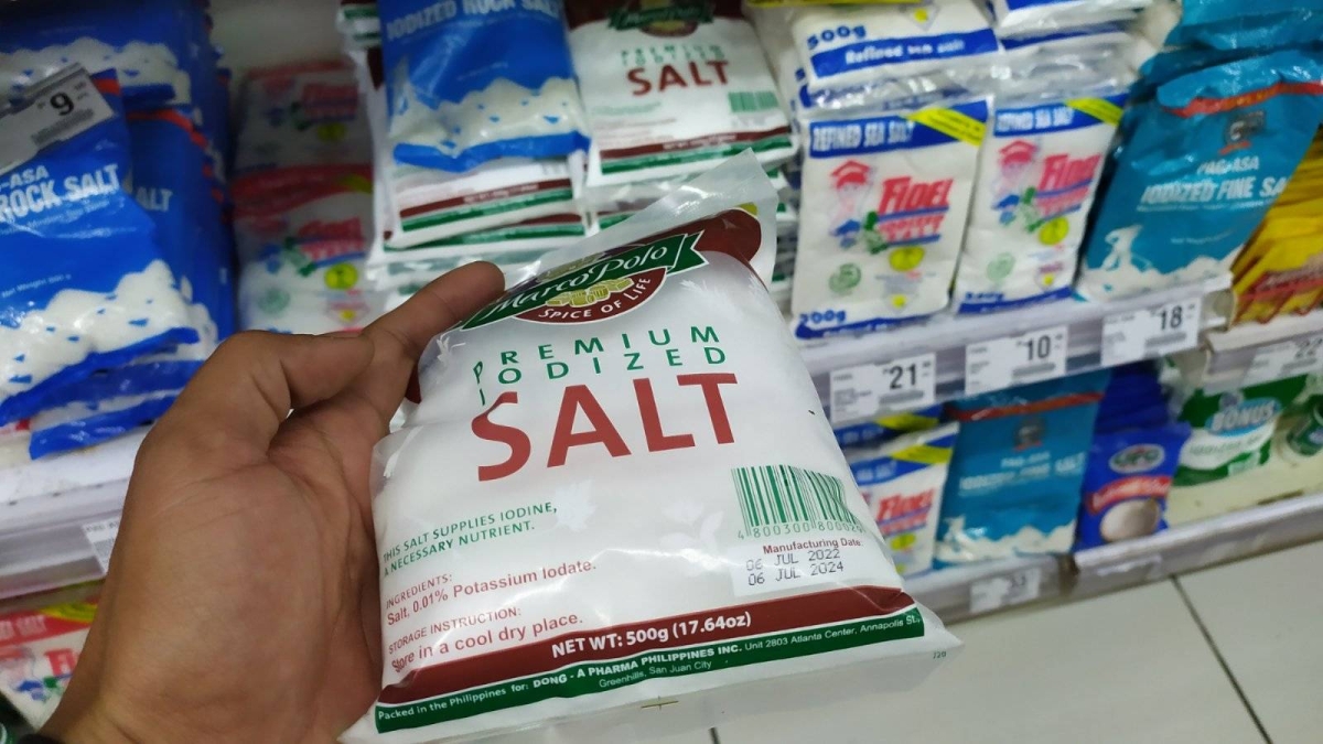 Packs of salt are displayed inside a supermarket in Valenzuela City on Monday, August 22, 2022. PHOTO BY JOHN ORVEN VERDOTE