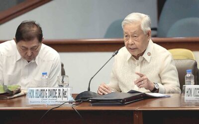 Former chief justice Hilario Davide Jr. shares his thoughts on Charter change. PHOTO BY J. GERARD SEGUIA