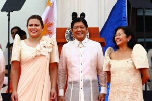 President Ferdinand "Bongbong" Romualdez Marcos takes his oath as the 17th President of the Republic of the Philippines, at the National Museum grounds in Manila, on 30 July 2022. Supreme Court Chief Justice Alexander Gesmundo administered the oath taking. The new President arrived with his wife Liza Araneta Marcos, and their 3 sons Simon, Vincent and Ilocos Norte Representative Sandro Marcos. (PHOTO: MIKE ALQUINTO)