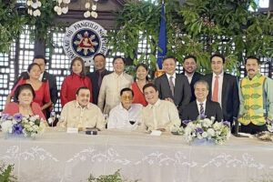 JPE’S DAY Presidential Legal Counsel and former Senate president Juan Ponce Enrile celebrates his birthday with President Ferdinand Marcos Jr., First Lady Marie Louise ‘Liza’ Araneta-Marcos and senators.