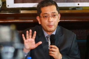 Comelec Chairman George Erwin Garcia