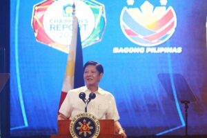 President Ferdinand "Bongbong" R Marcos Jr., with Department of Human Settlements and Urban Development Secretary Jose Rizalino L. Acuzar, Marilene C. Acosta (Chief Executive Officer PAG IBIG fund), Executive Secretary Lucas Bersamin and Special Assistant to the President Anton Lagdameo, led the revealing of the Pag ibig Fund Regular Savings Dividend Rates and MP2 Dividend Rates, shown on a LED monitor during the "PAG IBIG Fund Chairman’s Report," held inside the Philippine International Convention Center (PICC) in Pasay City, on 27 February 2024. (PHOTO: MIKE ALQUINTO)
