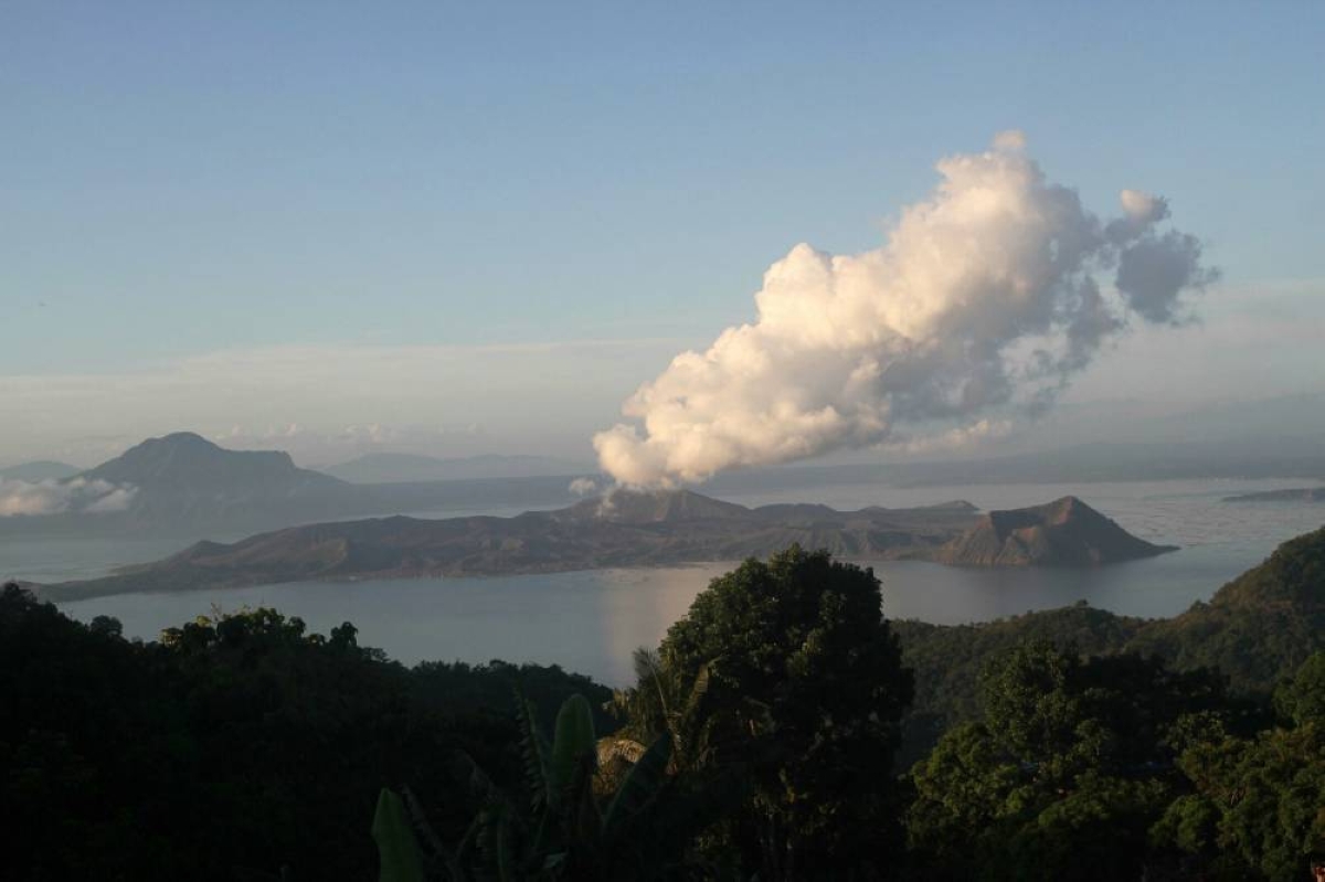 Taal Volcano PHOTO BY BOY JOSUE