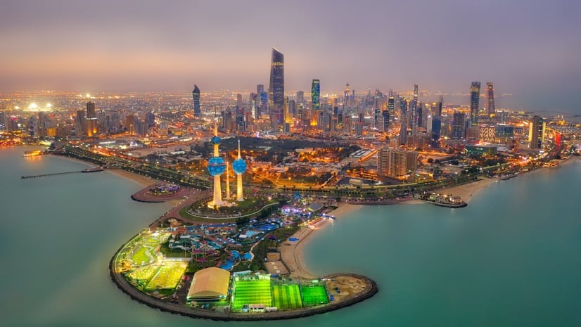 A Guide to Navigating Kuwait's Professional Compensation Landscape 1 Kuwait Night 826