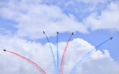 SPECTACLE Filipino and South Korean Black Eagle pilots show off in Clark Air Base in Pampanga Sunday. CONTRIBUTED PHOTO