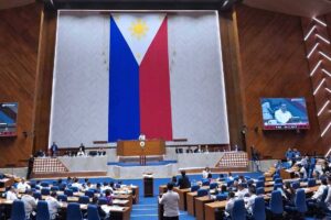 The House of Representatives under the leadership of Speaker Ferdinand Martin Romualdez today began the period of sponsorship and debate on Resolution of Both Houses (RBH) No. 7 which seeks to amend certain economic provisions of the 1987 Constitution, particularly on the grant of legislative franchises to public utilities (Article XII), basic education (Article XIV), and advertising (Article XVI). Photo from House of Representatives of the Philippines FB page