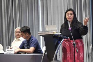 BOOSTING READING National Book Development Board Executive Director Charisse Aquino-Tugade talks about the results of the 2023 National Readership Survey on Thursday, March 21, 2024. With her are NBDB Chairman Dante ‘Klink’ Ang 2nd and Kevin Ansel Dy, chief of the Policy and Industry Research Division. PHOTO BY ISMAEL DE JUAN