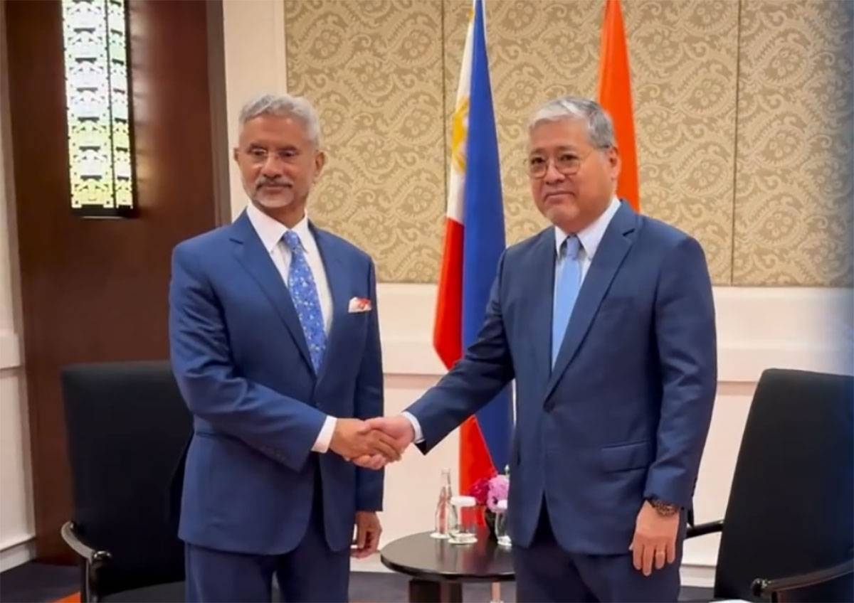 As two seafaring nations of the Indo-Pacific and two of the biggest contributors of manpower in the global shipping industry, Secretary for Foreign Affairs Enrique A. Manalo and Indian External Affairs Minister Jaishankar discussed shared interests in ensuring maritime safety and agreed to explore cooperation in ensuring the security of Indian and Filipino seafarers such as those working on board merchant vessels plying the Red Sea. Photo from Department of Foreign Affairs
