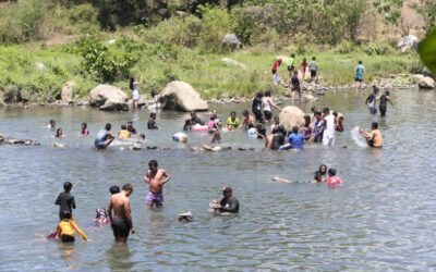 PAGASA Urge The Public to Limit Outdoor activities as Philippine Temperature reached 34°C People enjoy a swim at Norzagaray River in Bulacan on Black Saturday, March 30, 2024 as philippine temperature rises PHOTOS BY RENE H. DILAN