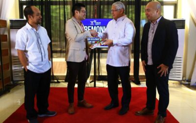 Enhancing Accessibility and Promoting Local Publishing: NBDB Donates Award-Winning Books to the National Library of the Philippines Cesar Gilbert Adriano, director of the National Library of the Philippines (NLP), receives books from The Manila Times Chairman and CEO and National Book Development Board (NBDB) Chairman Dante ‘Klink’ Ang 2nd at the NLP on Thursday, April 4, 2024. With them were Edgardo Quiros (left), assistant director National Library of the Philippines, and Anthony John Balisi of NBDB. The event also included a tour of the site where The Gallery and the Children's Library are being built. PHOTO BY MIKE ALQUINTO