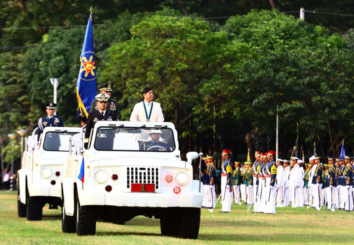 President Ferdinand Marcos Jr., as commander-in-chief, leads the celebration of the 88th anniversary of the Armed Forces of the Philippines at Camp Aguinaldo in Quezon City on Thursday, Dec. 21, 2023. Also present were AFP Chief Romeo Brawner Jr. and Defense Secretary Gilbert Teodoro.
PHOTOS BY MIKE ALQUINTO