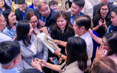 President Marcos Rejects Idea of New US Bases in the Philippines FOCAP GUEST President Ferdinand Marcos Jr. is surrounded by members of the Foreign Correspondents Association of the Philippines during the presidential forum held on Monday, April 15, 2024, at the Manila Hotel. CONTRIBUTED PHOTO