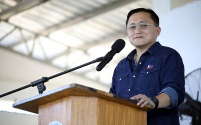 Senator Bong Go Provides Assistance to Displaced Workers in Barangay Putatan, Muntinlupa City Bringing support to urban poor communities, Bong Go personally distributes assistance to displaced workers in Muntinlupa City. CONTRIBUTED PHOTO